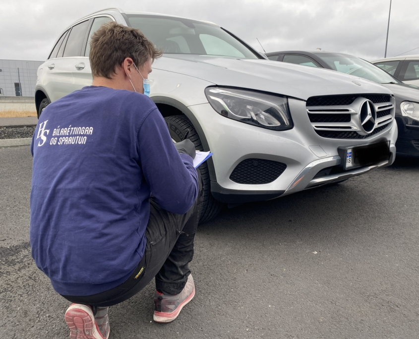 Verkefni hjá HS Bílaréttingum og sprautun – 4
